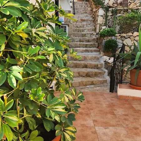 Laura Flores Appartement *