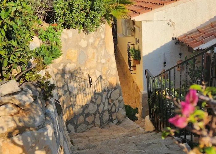 Laura Flores * Calpe