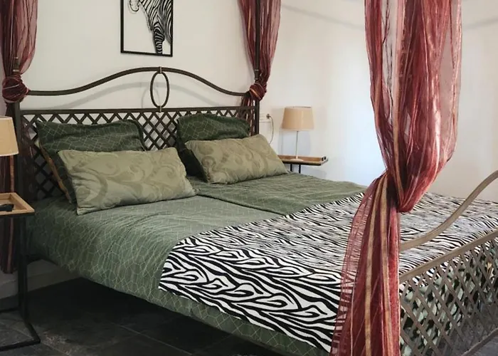 Laura Flores Кальпе