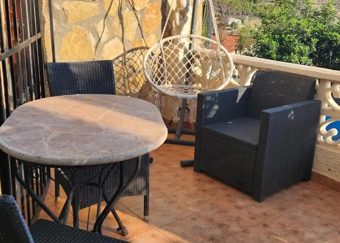 Laura Flores * Кальпе