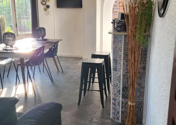 Laura Flores Apartmán